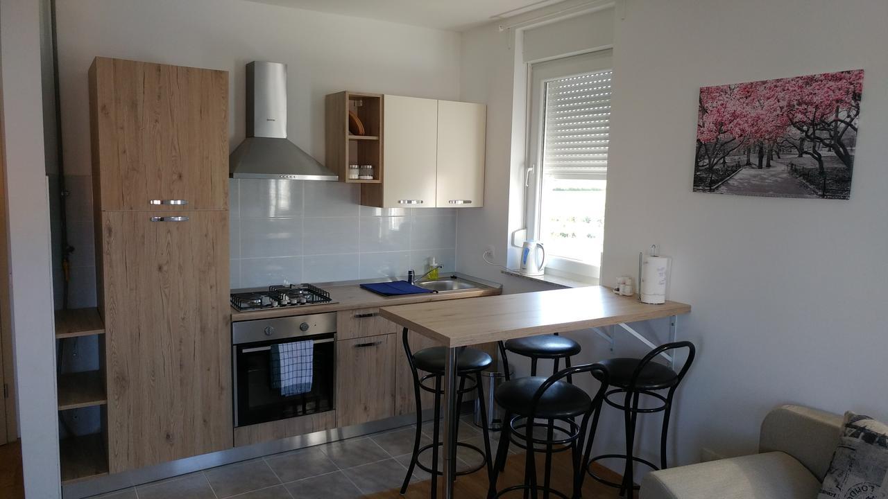 Apartment Daphnia Загреб Экстерьер фото