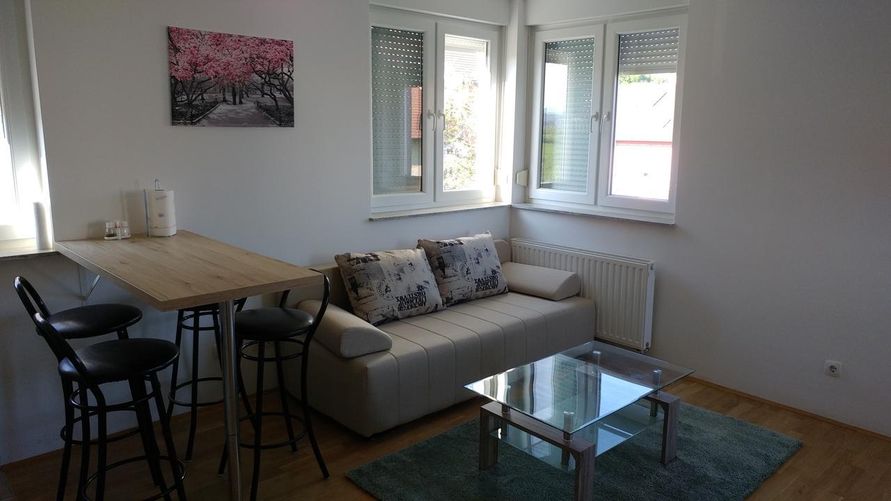 Apartment Daphnia Загреб Экстерьер фото