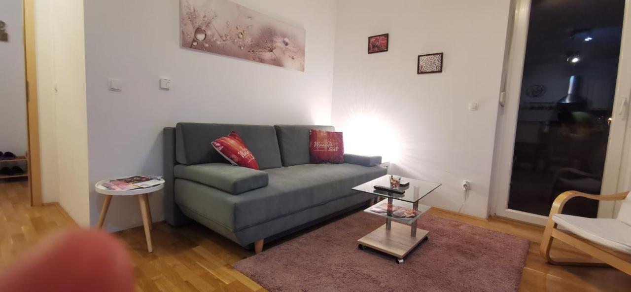 Apartment Daphnia Загреб Экстерьер фото